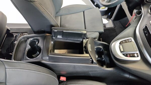 Mittelkonsole für Mercedes Benz Vito / V-Klasse (W447) schwarz mit Kühlschrank Mittelkonsole für Mercedes Benz Vito / V-Klasse (W447) schwarz mit Kühlschrank