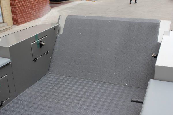 Mehrzweckboot mit Bugklappe (Aluminium)