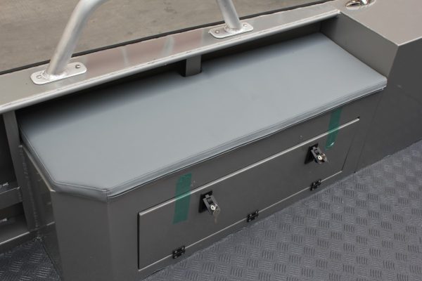 Mehrzweckboot mit Bugklappe (Aluminium)