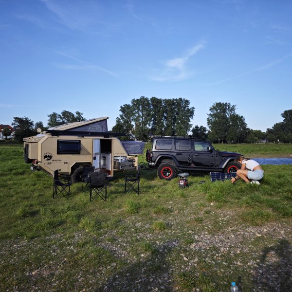 ETS Off Road Camper Trailer RV505 / Wohnwagen / Wohnanhänger / Farbe: sand ETS Off Road Camper Trailer RV505 / Wohnwagen / Wohnanhänger / Farbe: sand
